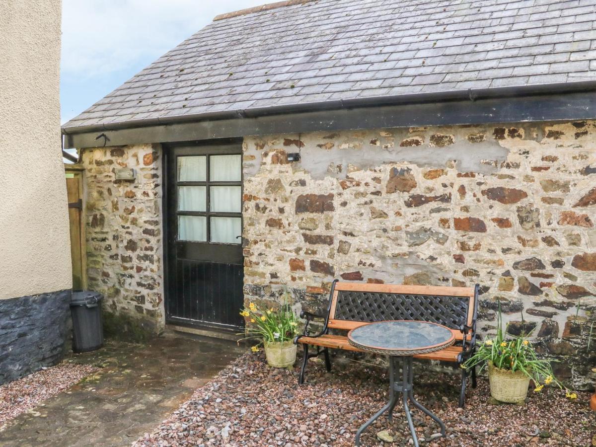 Villa The Old Workshop Knowstone Exterior foto